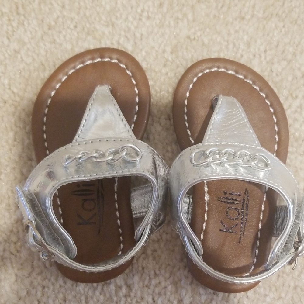 baby girl kali sandals size 2 *worn once*
